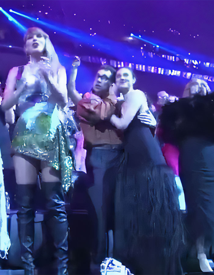 Jack Antonoff Has Hilarious Comeback For Earplugs Controversy During Katy Perry's VMA Performance Jack Antonoff Has Hilarious Comeback For Earplugs Controversy During Katy Perry's VMA Performance