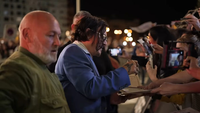 Amber Heard Responds To Johnny Depp's Arrival In Spain Where She Started New Life With New Name Amber Heard Responds To Johnny Depp's Arrival In Spain Where She Started New Life With New Name