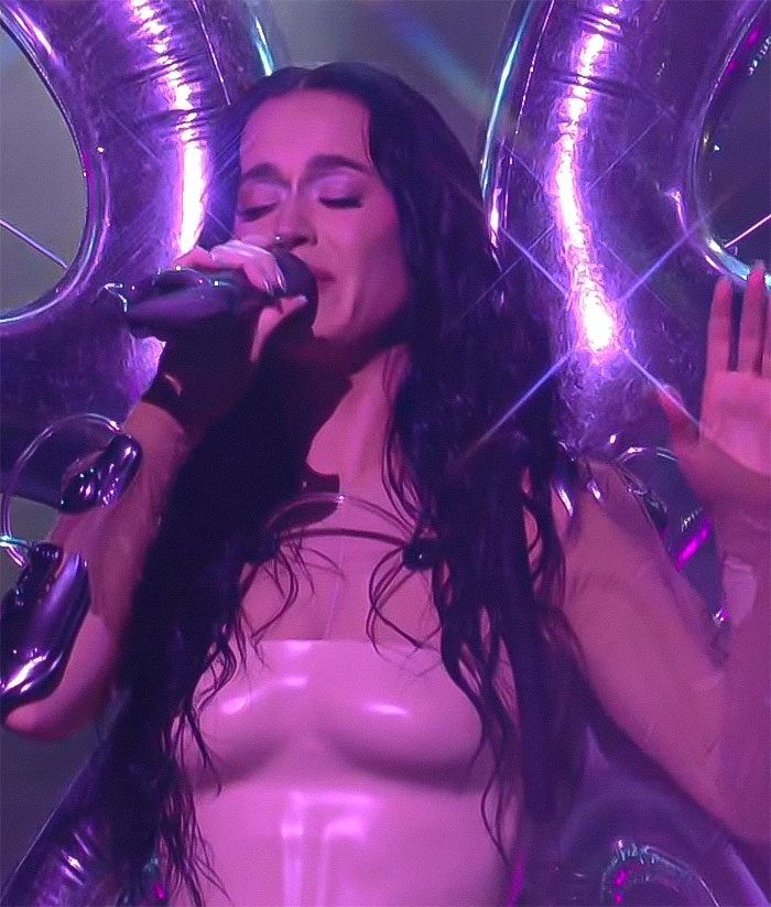 Katy Perry Says She’s On “First Day Of Period” At The VMAs, Is Accused Of “Performative Feminism” Katy Perry Says She’s On “First Day Of Period” At The VMAs, Is Accused Of “Performative Feminism”