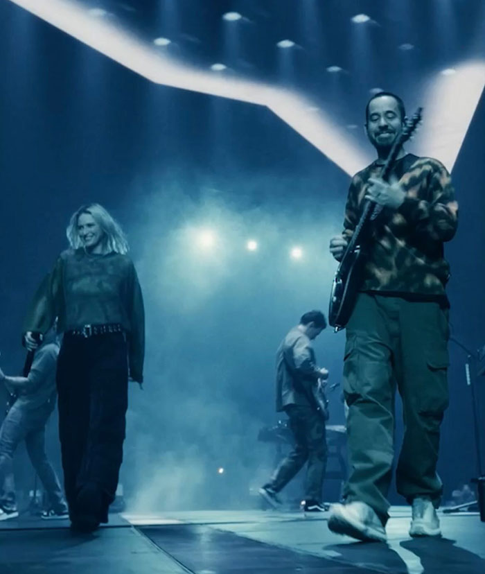 Chester Bennington’s Son Calls Out Linkin Park For Replacing His Father With Controversial Singer Chester Bennington’s Son Calls Out Linkin Park For Replacing His Father With Controversial Singer