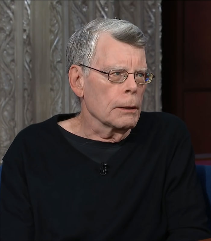 “You’re Lying”: Stephen King Sparks Debate With Outrage Over Florida “Banning” 23 Of His Books “You’re Lying”: Stephen King Sparks Debate With Outrage Over Florida “Banning” 23 Of His Books