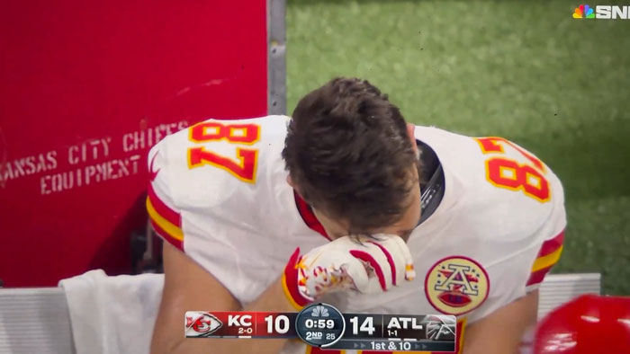 Travis Kelce Looks Miserable On Chiefs Bench After Taylor Swift Skipped The Game Travis Kelce Looks Miserable On Chiefs Bench After Taylor Swift Skipped The Game