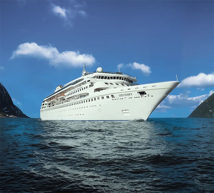 Florida Woman Who Sold Everything For World Cruise Banned From Ship After WhatsApp Chat Leaked Florida Woman Who Sold Everything For World Cruise Banned From Ship After WhatsApp Chat Leaked