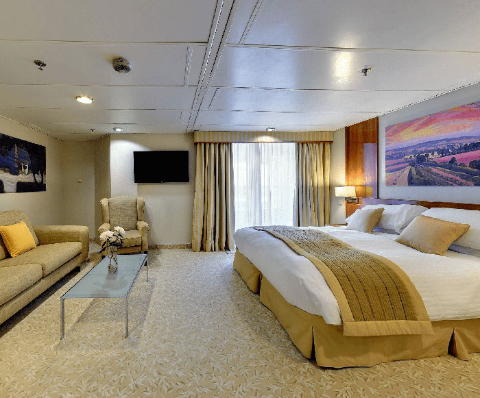 Florida Woman Who Sold Everything For World Cruise Banned From Ship After WhatsApp Chat Leaked Florida Woman Who Sold Everything For World Cruise Banned From Ship After WhatsApp Chat Leaked