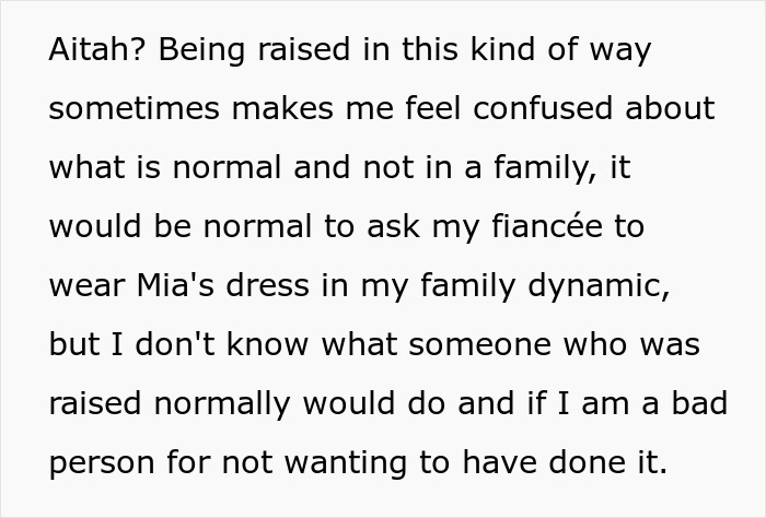 Dad Pressures His Soon-To-Be DIL To Wear His Late Wife’s Wedding Dress Decades After She Died Dad Pressures His Soon-To-Be DIL To Wear His Late Wife’s Wedding Dress Decades After She Died
