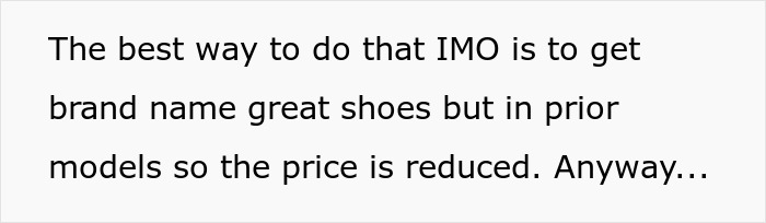 “I Don’t Work Here, Lady”: Karen Wrongly Assumes Customer Is An Employee, Physically Hurts Her “I Don’t Work Here, Lady”: Karen Wrongly Assumes Customer Is An Employee, Physically Hurts Her