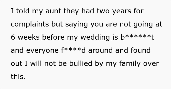 25 Guests Start Complaining Over This Bride's Halloween Wedding Theme, She Cancels Their Invites 25 Guests Start Complaining Over This Bride's Halloween Wedding Theme, She Cancels Their Invites