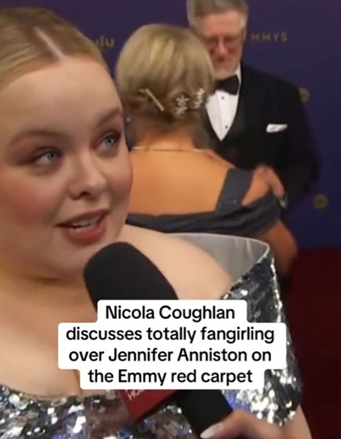 Fans Are Reacting To Nicola Coughlan Being Ignored By Multiple People On The Emmys Carpet Fans Are Reacting To Nicola Coughlan Being Ignored By Multiple People On The Emmys Carpet