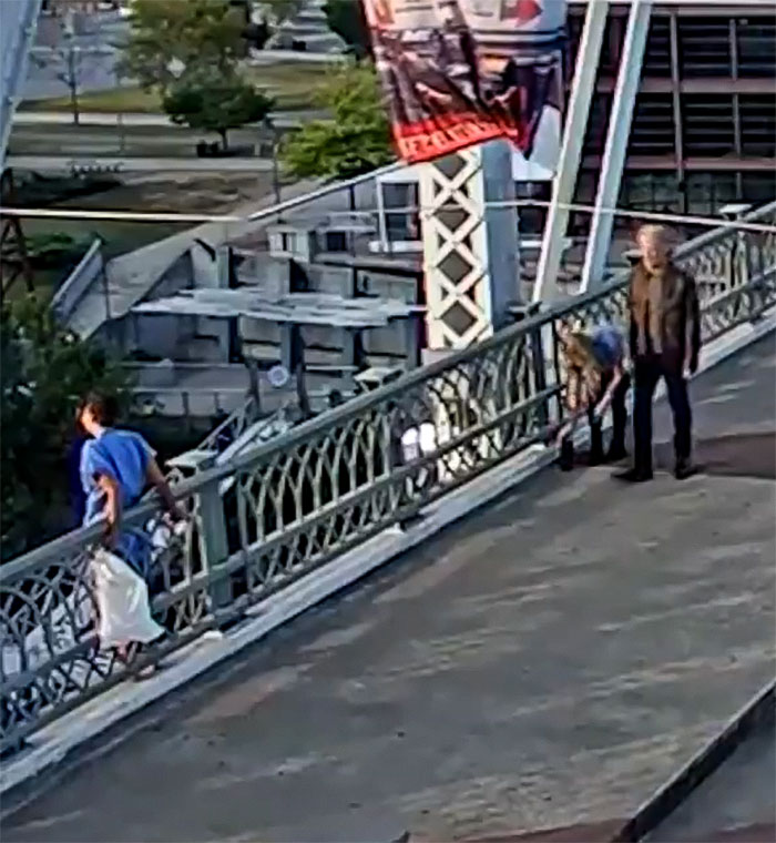 Rock Legend Jon Bon Jovi Convinces Distressed Woman Not To Jump From Bridge In Nashville Rock Legend Jon Bon Jovi Convinces Distressed Woman Not To Jump From Bridge In Nashville