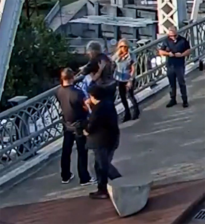 Rock Legend Jon Bon Jovi Convinces Distressed Woman Not To Jump From Bridge In Nashville Rock Legend Jon Bon Jovi Convinces Distressed Woman Not To Jump From Bridge In Nashville