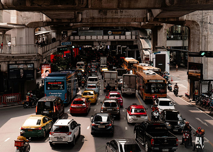 Trucker Refuses To Let Jerk Boomer Have His Way, Waits Patiently As He Screws Himself Up Trucker Refuses To Let Jerk Boomer Have His Way, Waits Patiently As He Screws Himself Up