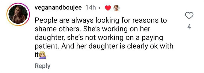 “You Should Be Banned”: Dermatologist Mom Injecting Daughter With Botox In Her Car Goes Viral “You Should Be Banned”: Dermatologist Mom Injecting Daughter With Botox In Her Car Goes Viral