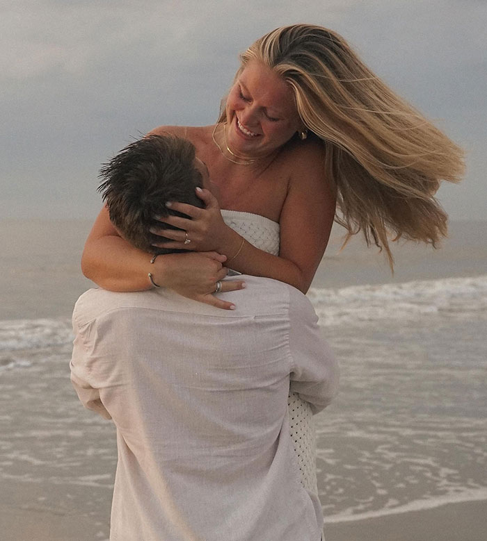 “Welcome To The Rest Of Your Life”: Bride Warned Of “Red Flag” After Groom Asks Time Of Wedding “Welcome To The Rest Of Your Life”: Bride Warned Of “Red Flag” After Groom Asks Time Of Wedding