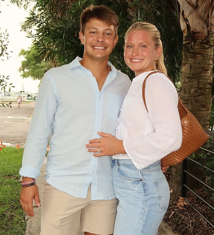 “Welcome To The Rest Of Your Life”: Bride Warned Of “Red Flag” After Groom Asks Time Of Wedding “Welcome To The Rest Of Your Life”: Bride Warned Of “Red Flag” After Groom Asks Time Of Wedding