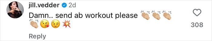 Former Hollywood Child Star Stuns With Exposed Breasts And Chiseled Abs On Red Carpet Former Hollywood Child Star Stuns With Exposed Breasts And Chiseled Abs On Red Carpet