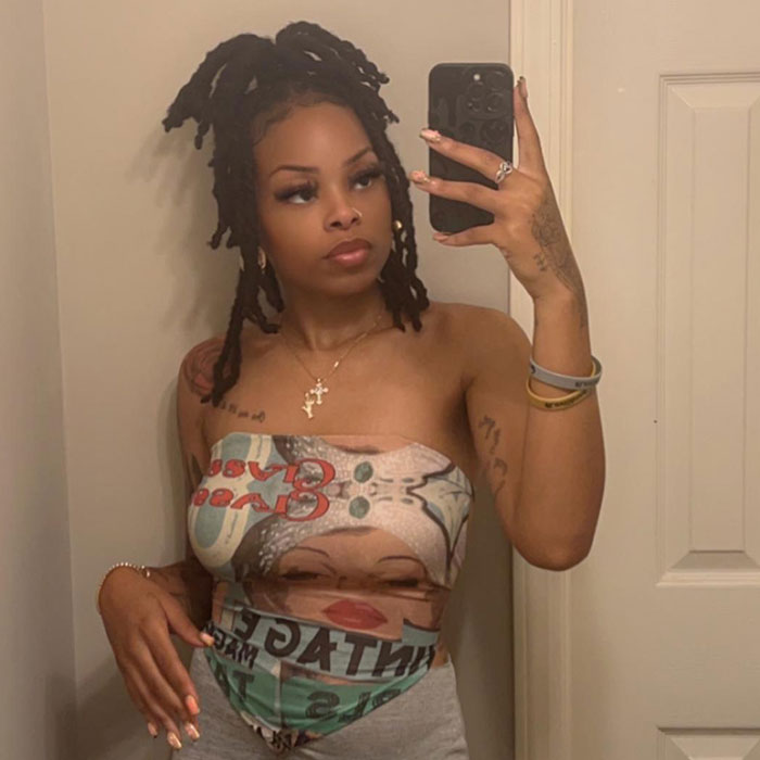 Mother Gets On The School Bus To Defend Her Daughter Against Bully, Act Empowers Other Kids Too Mother Gets On The School Bus To Defend Her Daughter Against Bully, Act Empowers Other Kids Too