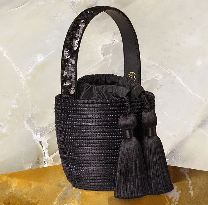 Meghan Markle Sparks Outrage After Her New Business Venture Uses “African Women As Props” Meghan Markle Sparks Outrage After Her New Business Venture Uses “African Women As Props”