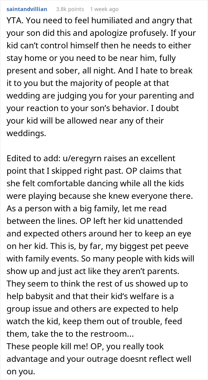 Wedding Drama Ensues After 4YO Ruins Cake With His Hands, Bride Kicks Out Mom, Her Husband And Kid Wedding Drama Ensues After 4YO Ruins Cake With His Hands, Bride Kicks Out Mom, Her Husband And Kid