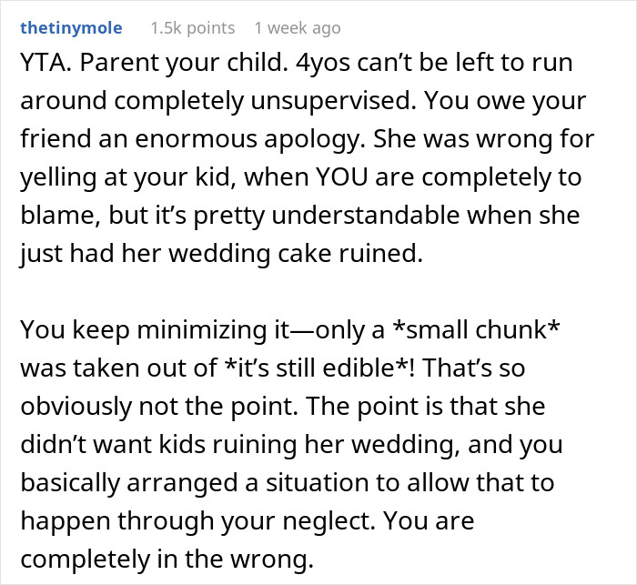 Wedding Drama Ensues After 4YO Ruins Cake With His Hands, Bride Kicks Out Mom, Her Husband And Kid Wedding Drama Ensues After 4YO Ruins Cake With His Hands, Bride Kicks Out Mom, Her Husband And Kid