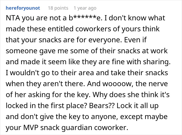 Woman Tired Of Office Food Thieves Locks Her Snacks Up, Gets Confronted By One Of Them Woman Tired Of Office Food Thieves Locks Her Snacks Up, Gets Confronted By One Of Them