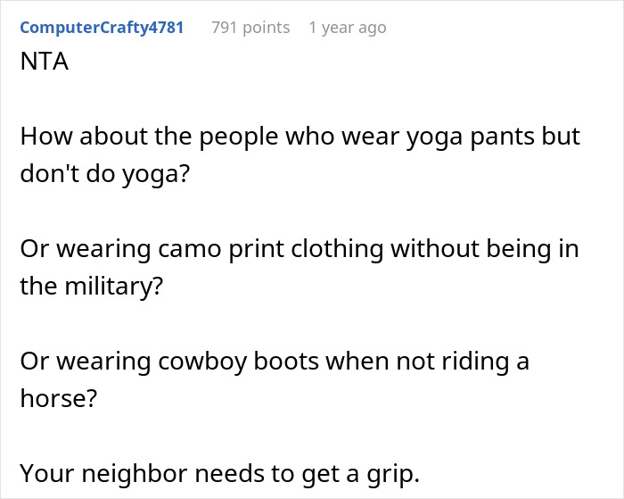 Student Gets Criticized By Neighbor As She's Not A Nurse But Is Wearing Scrubs, Seeks Advice Online Student Gets Criticized By Neighbor As She's Not A Nurse But Is Wearing Scrubs, Seeks Advice Online