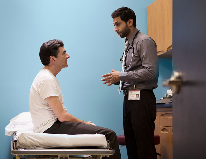 Viral Pic Of Bloody Toilet Paper Soiled By Drug Users Sparks HIV Misinformation, Doctor Reacts Viral Pic Of Bloody Toilet Paper Soiled By Drug Users Sparks HIV Misinformation, Doctor Reacts