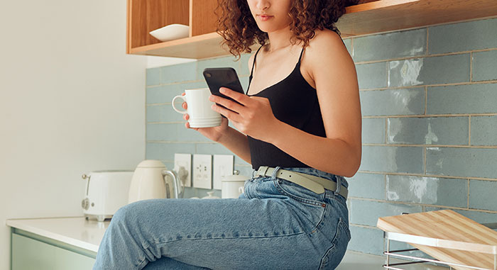 Woman Finds BF's Ex's Warning Note In His House, It Leads To Them Breaking Up Woman Finds BF's Ex's Warning Note In His House, It Leads To Them Breaking Up