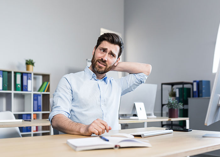 Man Confused When New Coworker Is Not The Same As The Person He Interviewed Man Confused When New Coworker Is Not The Same As The Person He Interviewed