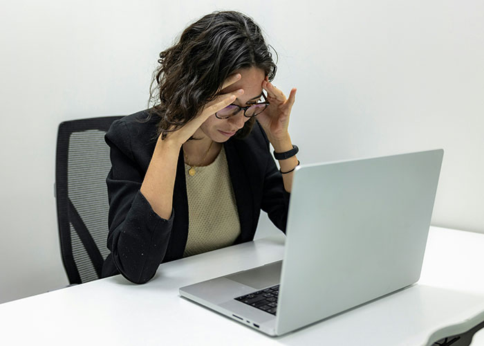 Guy Gets Fired For Refusing To Post “Ghost Jobs,” Goes Viral Exposing The Toxic Trend Guy Gets Fired For Refusing To Post “Ghost Jobs,” Goes Viral Exposing The Toxic Trend