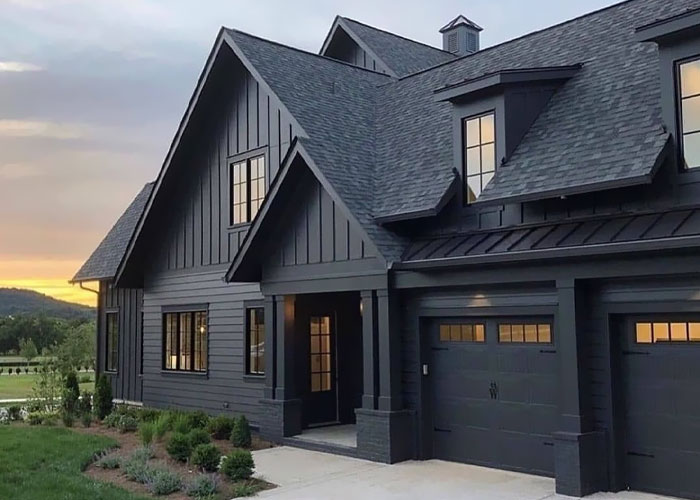 HOA Karen Loses It After Family Paints House Black, Demands Immediate Repaint HOA Karen Loses It After Family Paints House Black, Demands Immediate Repaint