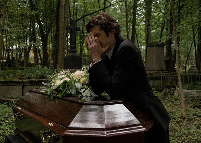 Guy Shocked At Sisters Audacity After His Wife Dies: "She Is A Selfish Cow" Guy Shocked At Sisters Audacity After His Wife Dies: "She Is A Selfish Cow"