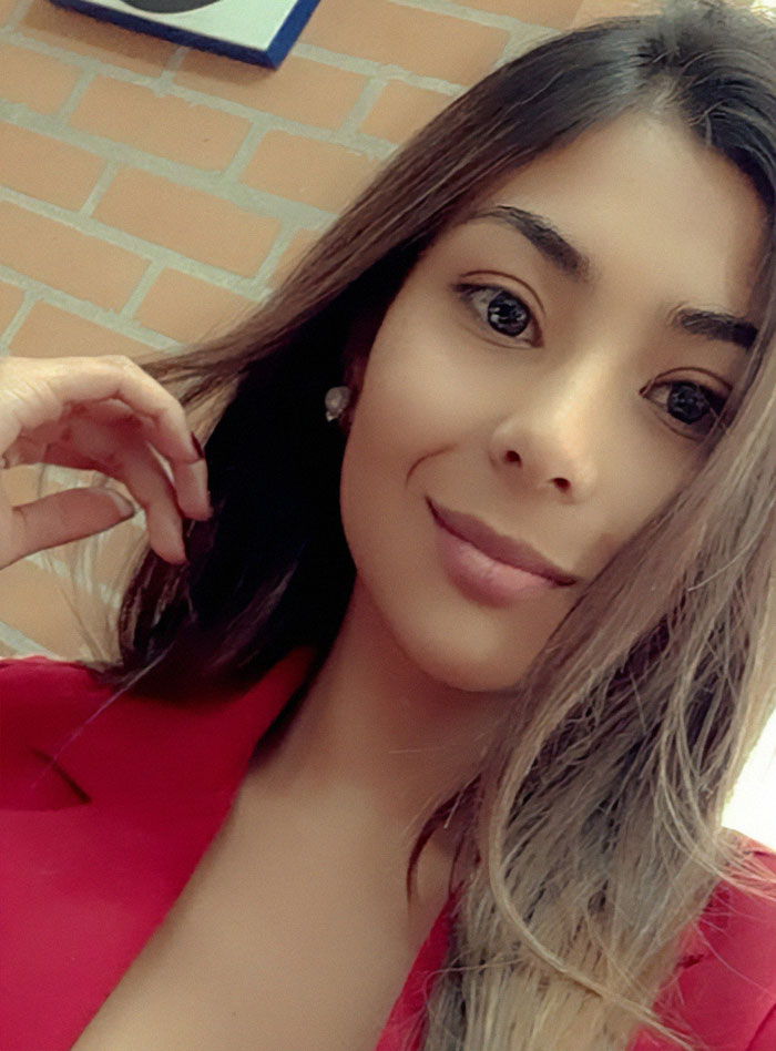 Nanny Awarded $2.8M After Boss Secretly Filmed Her With Camera Hidden In Smoke Alarm Nanny Awarded $2.8M After Boss Secretly Filmed Her With Camera Hidden In Smoke Alarm