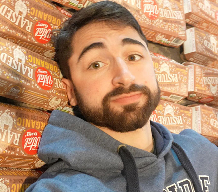 Man Eats Over 700 Eggs In One Month To Prove It Doesn’t Increase “Bad” Cholesterol Levels Man Eats Over 700 Eggs In One Month To Prove It Doesn’t Increase “Bad” Cholesterol Levels