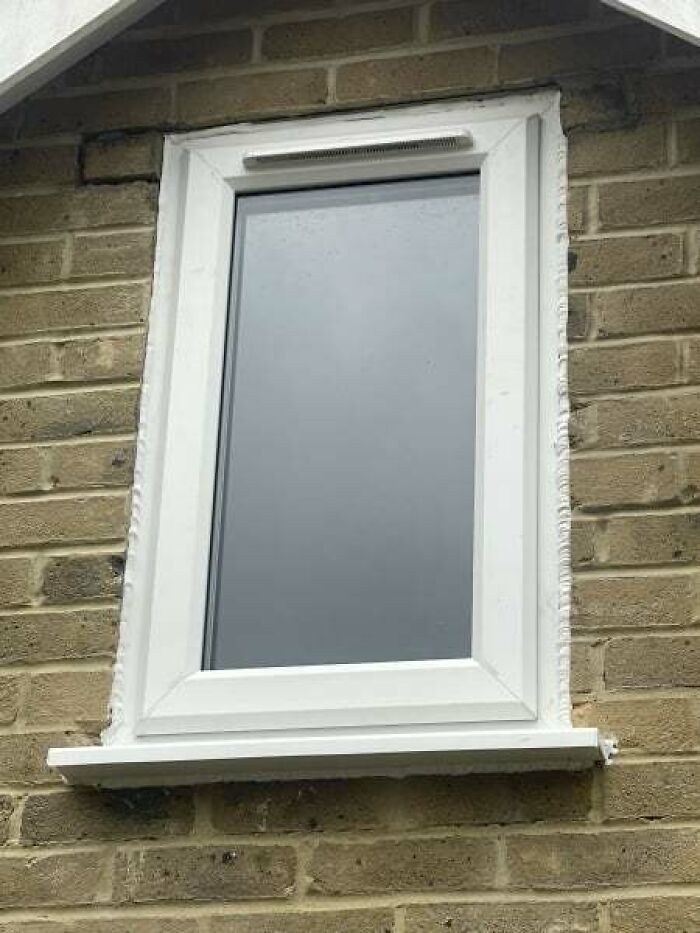 Homeowner Halts Neighbor's House Renovation After They Start Installing A Window Over Their Yard Homeowner Halts Neighbor's House Renovation After They Start Installing A Window Over Their Yard