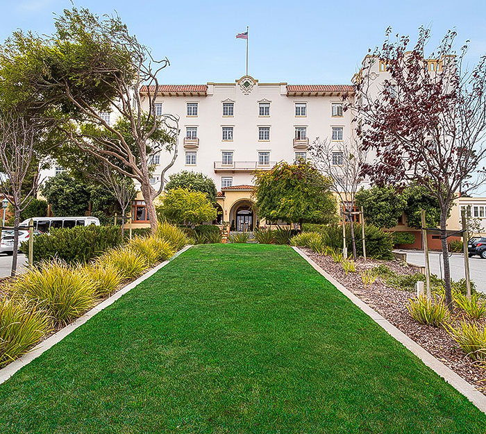 “I’m Not Going”: 96-Year-Old Woman Served With 3-Day Eviction Notice From Senior Home “I’m Not Going”: 96-Year-Old Woman Served With 3-Day Eviction Notice From Senior Home