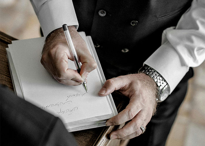 Boss Backs Out Of Verbal Agreement, Loses It After Employee Does The Same Thing To Him Boss Backs Out Of Verbal Agreement, Loses It After Employee Does The Same Thing To Him