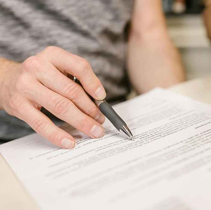 Surrogate Mother Wins The Right To Keep Seeing Child She Birthed In Landmark Case, Lawyer Reacts Surrogate Mother Wins The Right To Keep Seeing Child She Birthed In Landmark Case, Lawyer Reacts