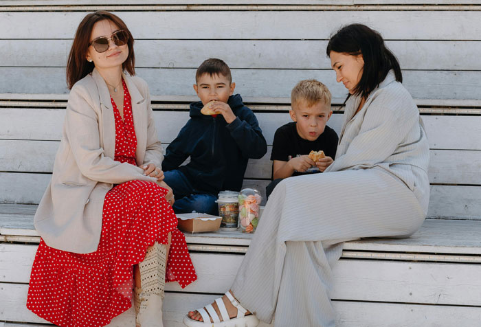 Man Fumes After Sisters Who Ruined His Childhood Ask For Help, Saying He's "Family Or Whatever" Man Fumes After Sisters Who Ruined His Childhood Ask For Help, Saying He's "Family Or Whatever"