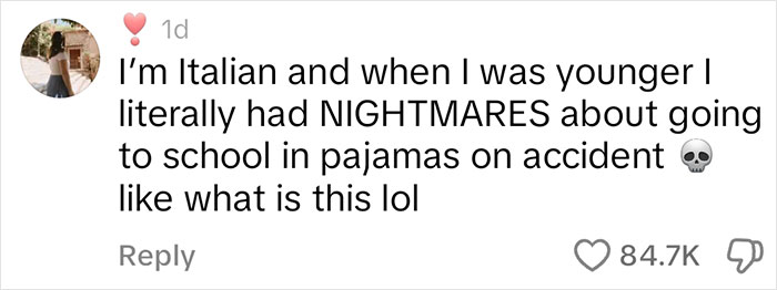 Non-Americans Are Shocked At The Cultural Difference Of What Students Wear To School In The US Non-Americans Are Shocked At The Cultural Difference Of What Students Wear To School In The US