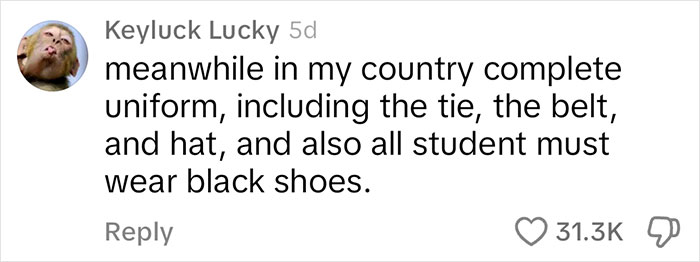Non-Americans Are Shocked At The Cultural Difference Of What Students Wear To School In The US Non-Americans Are Shocked At The Cultural Difference Of What Students Wear To School In The US