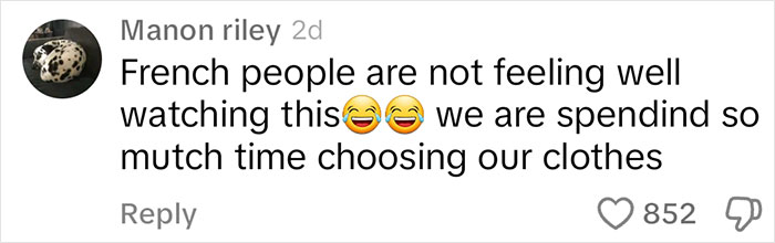 Non-Americans Are Shocked At The Cultural Difference Of What Students Wear To School In The US Non-Americans Are Shocked At The Cultural Difference Of What Students Wear To School In The US