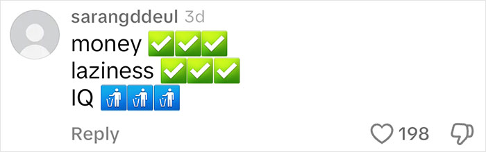 Non-Americans Are Shocked At The Cultural Difference Of What Students Wear To School In The US Non-Americans Are Shocked At The Cultural Difference Of What Students Wear To School In The US