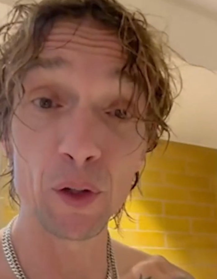 Taylor Swift And NFL Boyfriend Travis Kelce Filmed At US Open, Video Goes Viral And Sparks Anger Taylor Swift And NFL Boyfriend Travis Kelce Filmed At US Open, Video Goes Viral And Sparks Anger