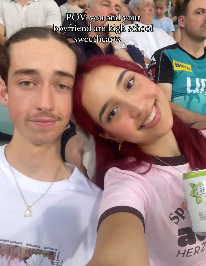 Man’s Attempt To Ruin Relationship Brutally Backfires As He Sends ‘Hey Girl’ Text To Boyfriend Man’s Attempt To Ruin Relationship Brutally Backfires As He Sends ‘Hey Girl’ Text To Boyfriend