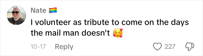 Mailman Finds A Hilarious Way To Greet Beloved Dog Each Morning On His Route Mailman Finds A Hilarious Way To Greet Beloved Dog Each Morning On His Route