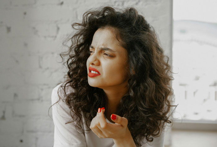 Woman Threatens Divorce After Husband Put Tracker In Her Car, Uncovering Her Lies Woman Threatens Divorce After Husband Put Tracker In Her Car, Uncovering Her Lies