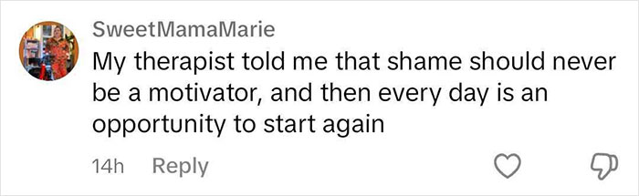 Lizzo Opens Up About Her Weight Loss Journey In Emotional Post After “Overeating” Lizzo Opens Up About Her Weight Loss Journey In Emotional Post After “Overeating”