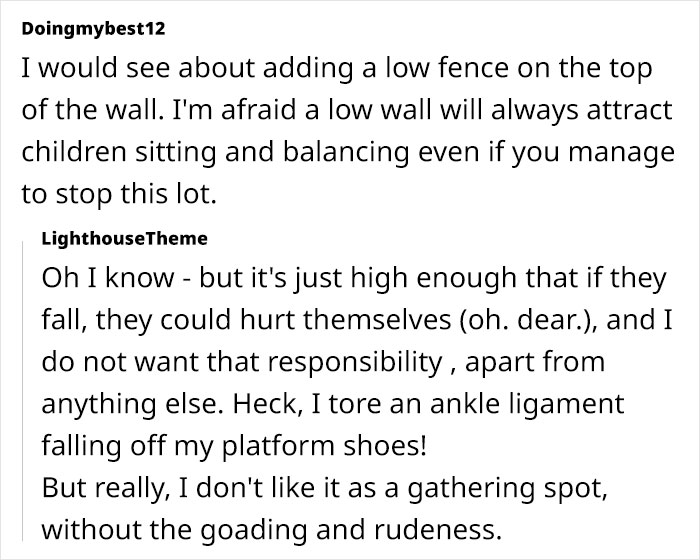 “I’m A Karen”: Woman Taunted By Kids Taking Up Space On Her Wall Wonders How To Solve The Issue “I’m A Karen”: Woman Taunted By Kids Taking Up Space On Her Wall Wonders How To Solve The Issue