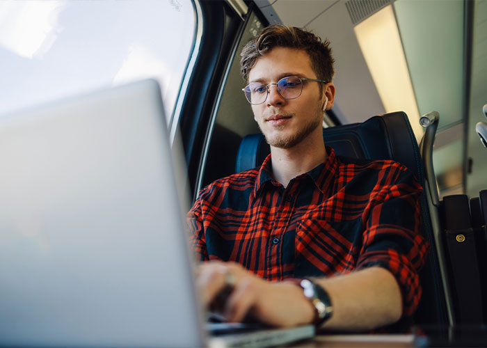 "You Need To Move": Family Furious 4 Strangers Wouldn't Let Them Sit Together "You Need To Move": Family Furious 4 Strangers Wouldn't Let Them Sit Together