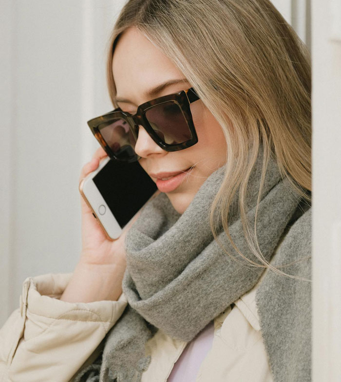 Childhood Friends Have A Baby In High School, Reunite After Years When Mom Drops The Bomb Childhood Friends Have A Baby In High School, Reunite After Years When Mom Drops The Bomb